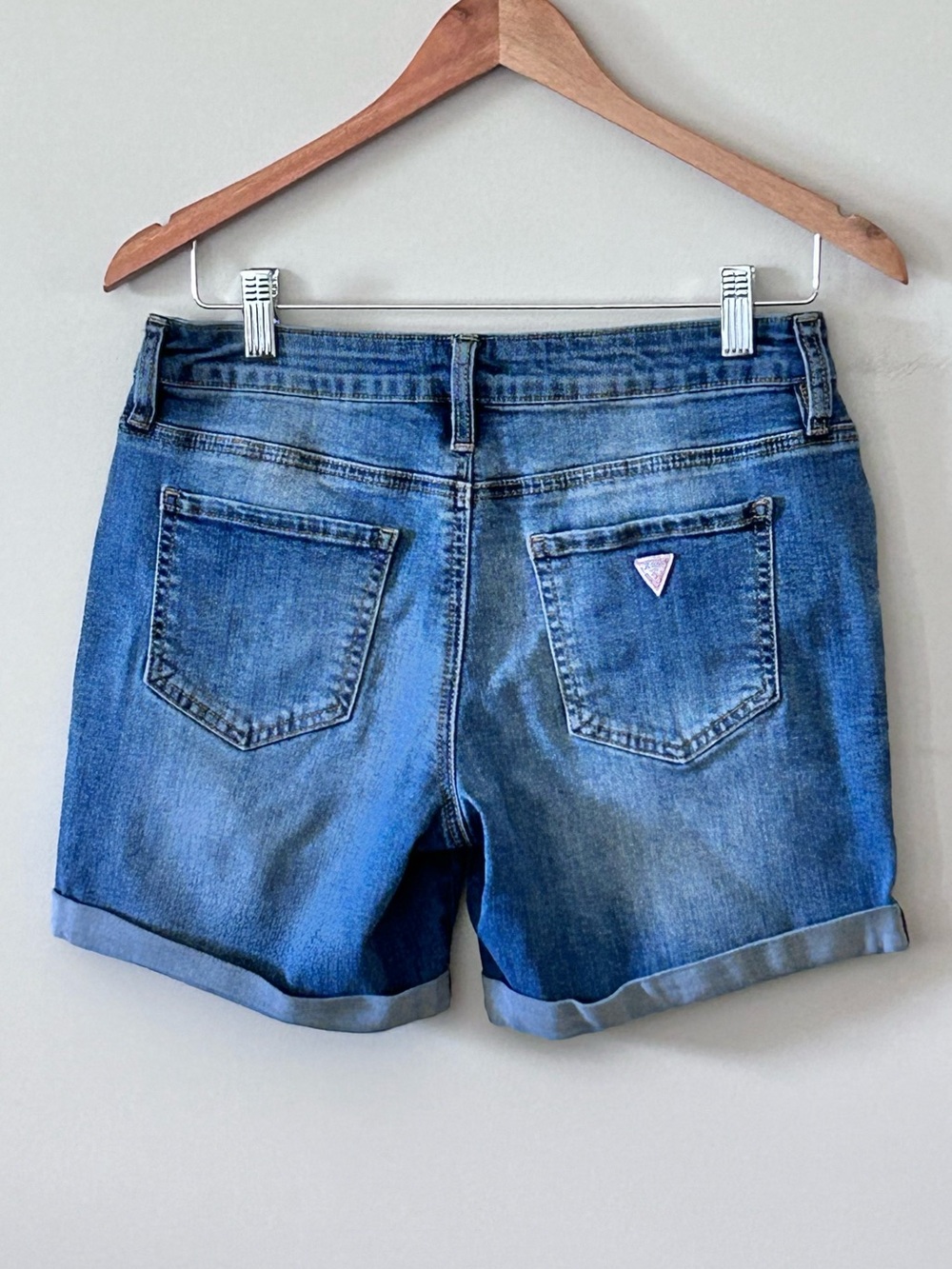 GUESS Denim Jean Shorts Low Rise Folded Cuff Fading and Whiskering Women’s 28